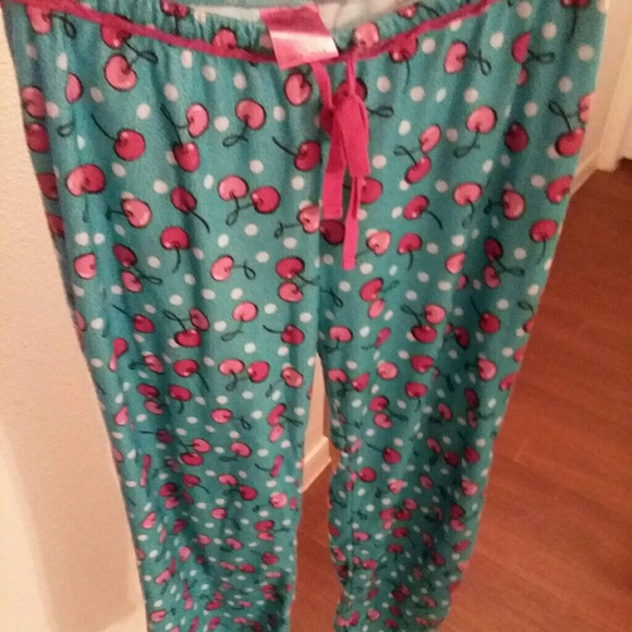 SOLD ON MERCARI DO NOT BUY - Picture 4 of 6